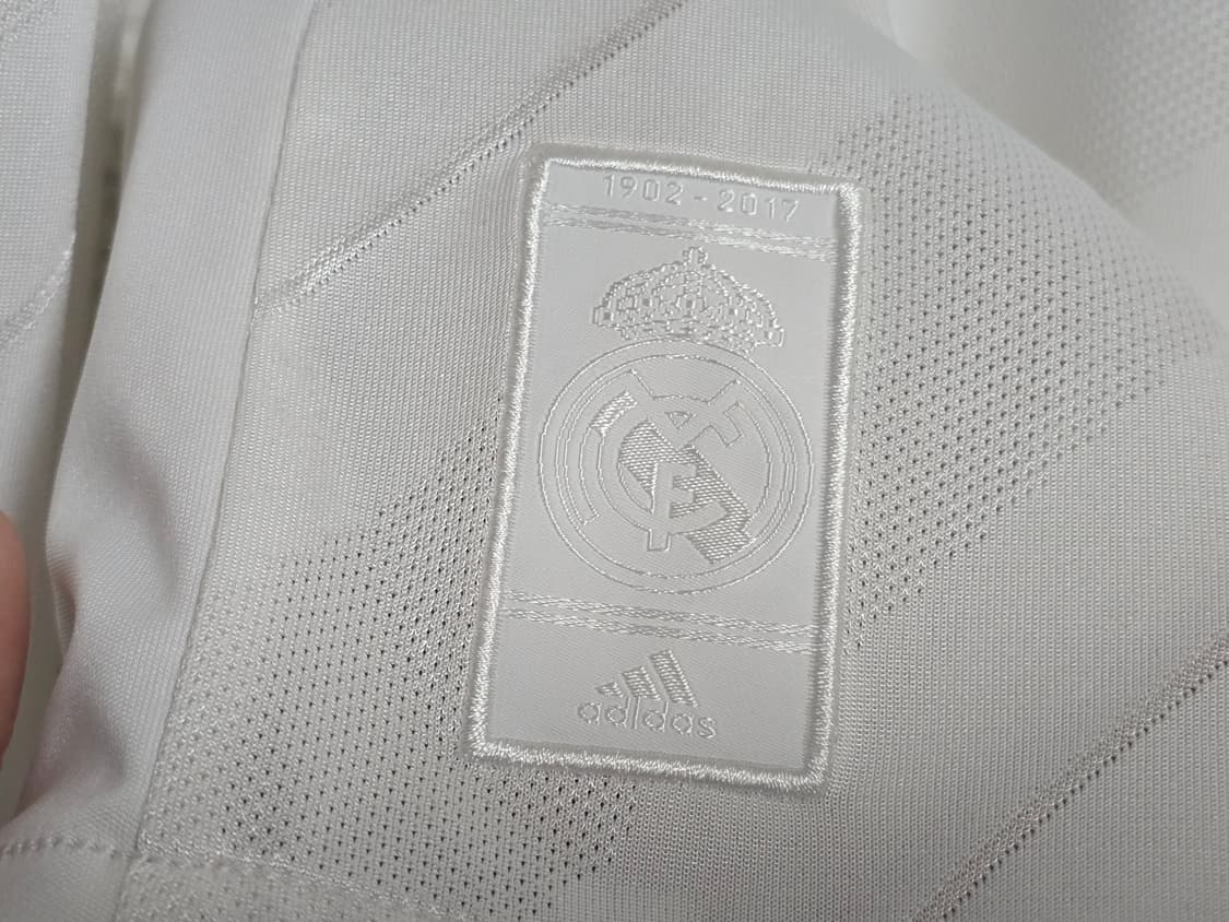 17-18 레알마드리드 홈 긴팔 유니폼 세르히오 라모스 상품이미지7