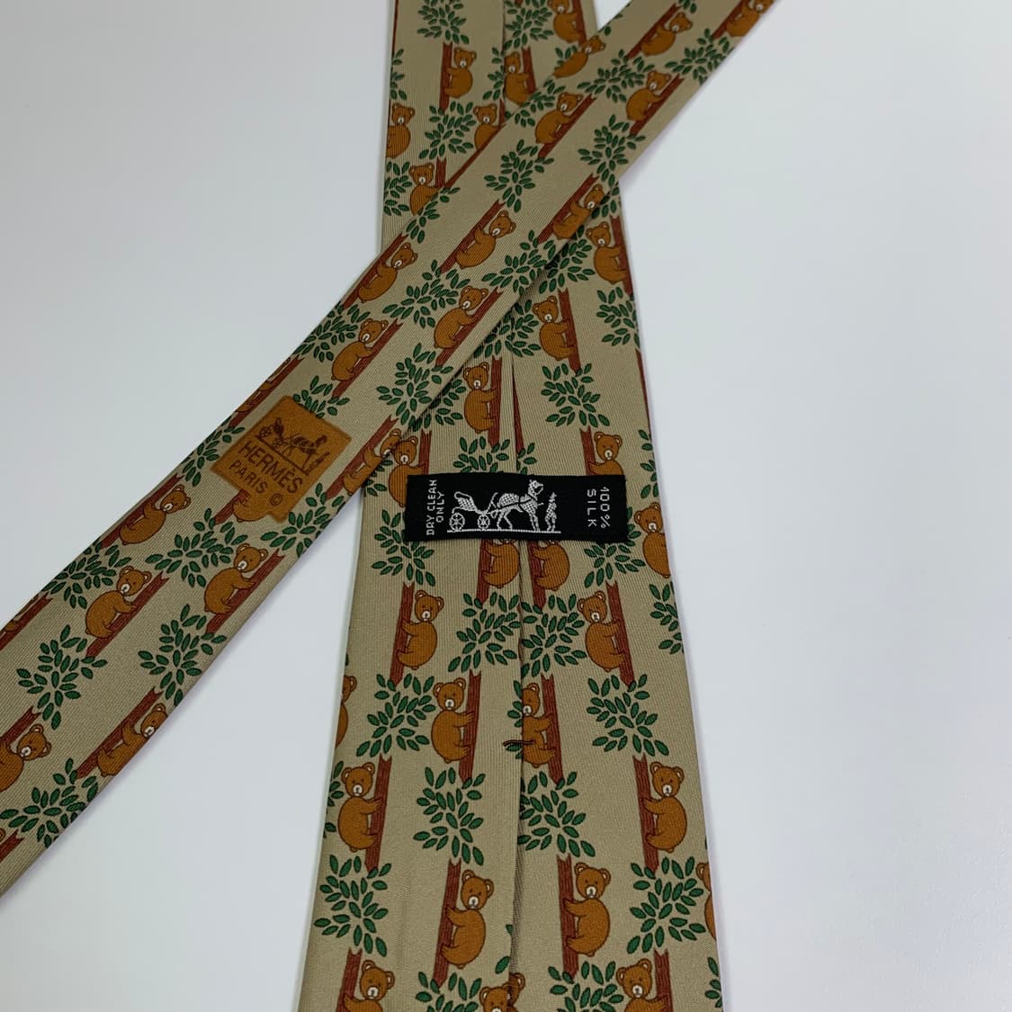 에르메스(HERMES) 명품넥타이 100실크 최상급 8.8cm 상품이미지6