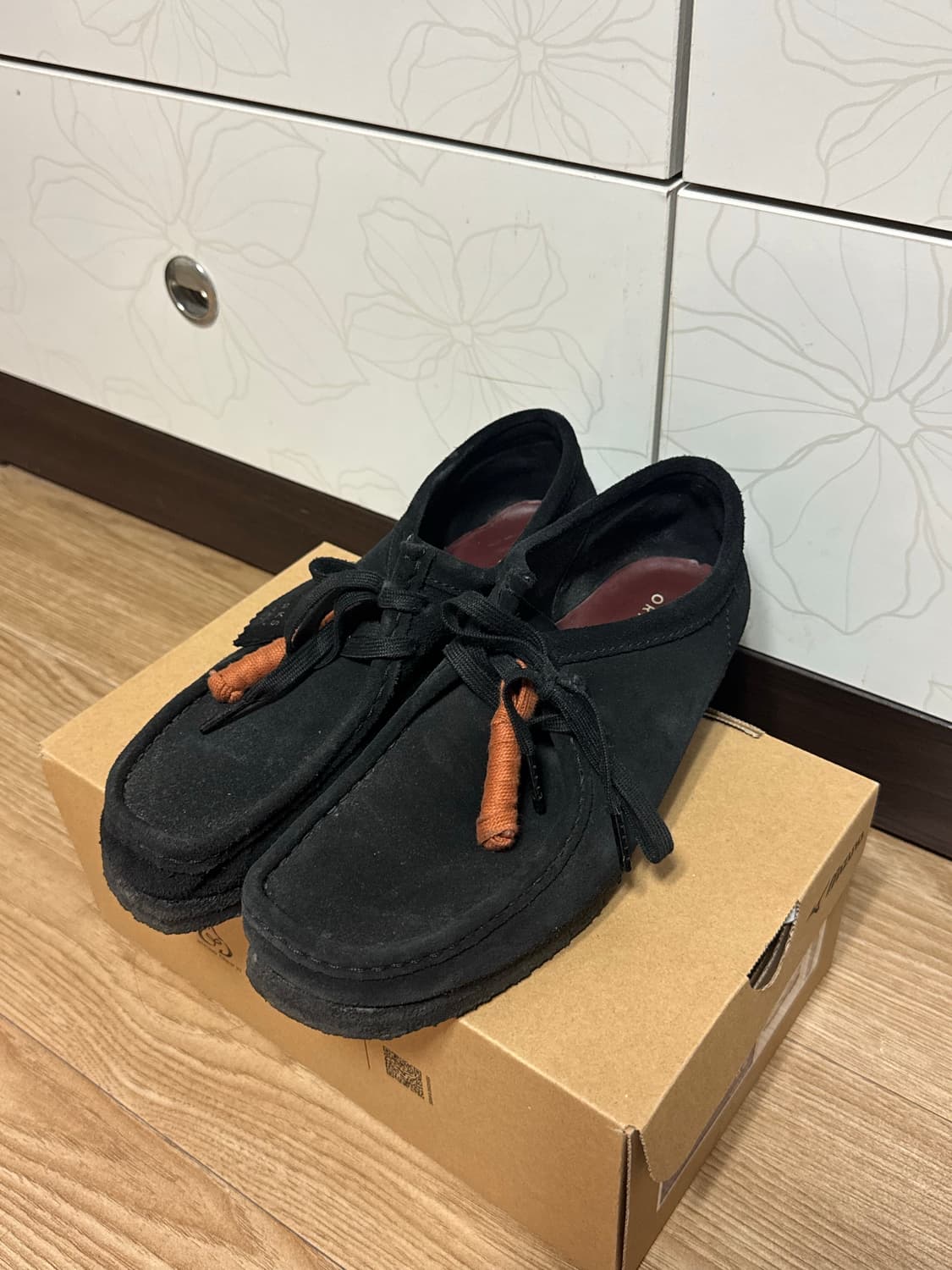 클락스 왈라비 블랙 상품이미지1