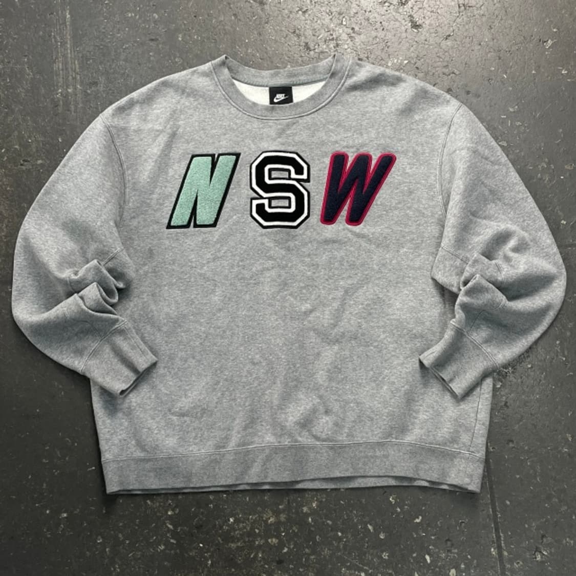 105 나이키 NSW 맨투맨 상품이미지1