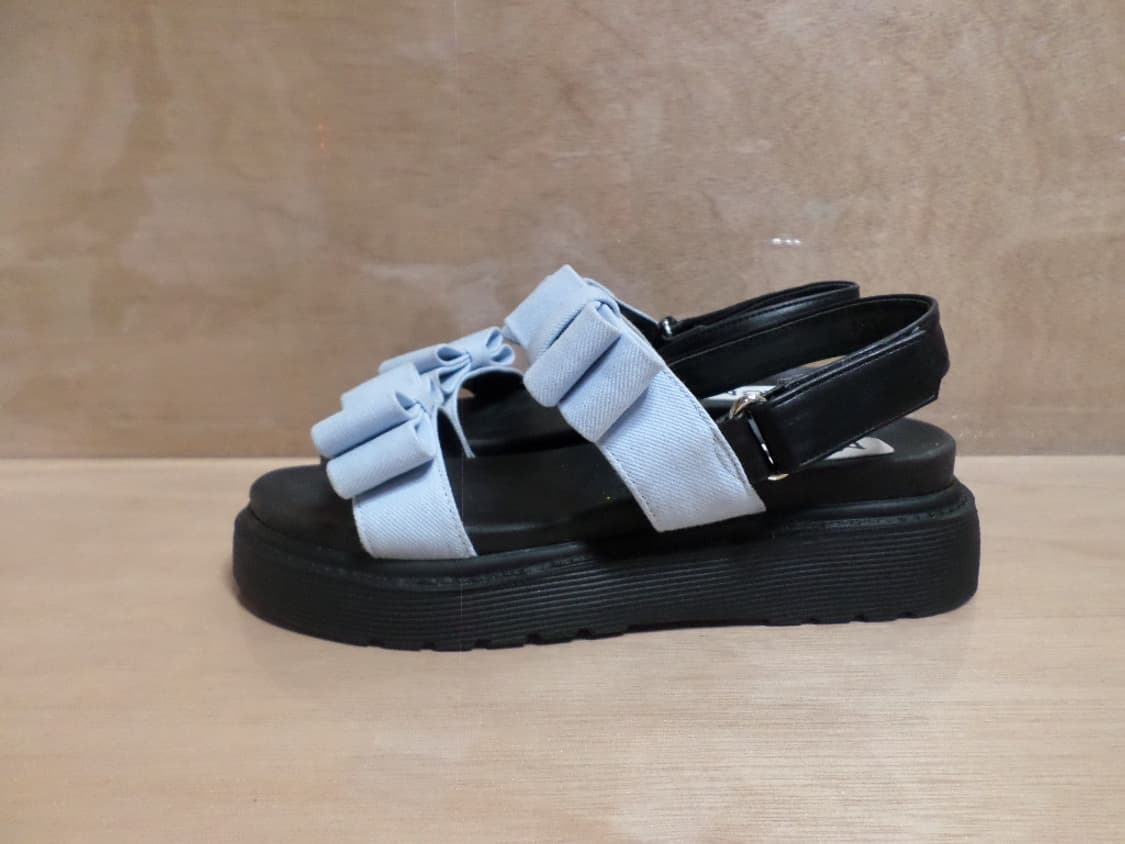 후루룩구제 235 마크모크 데님 리본 샌들 신발  상품이미지1