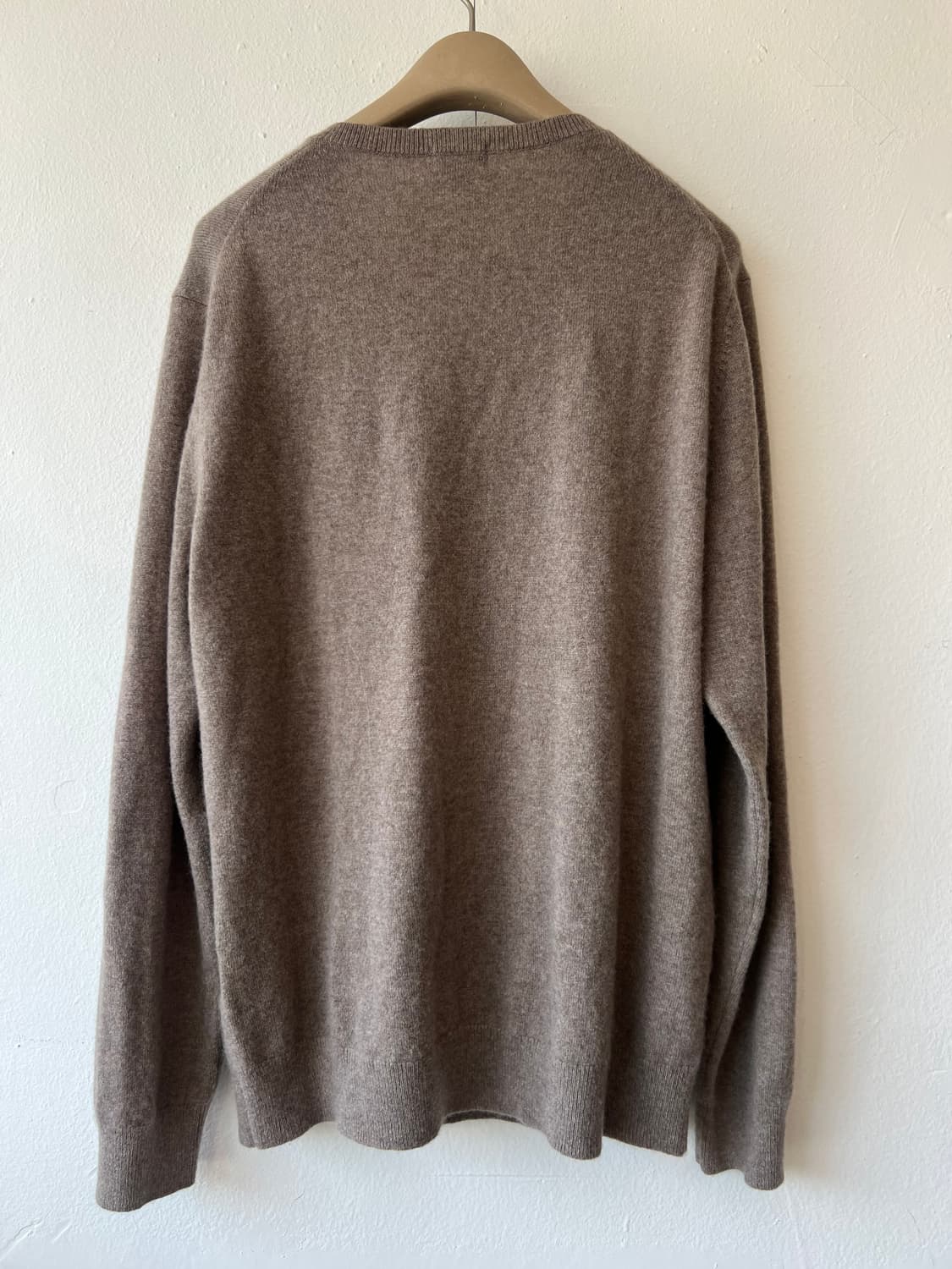 유니클로 남성 코코아브라운 캐시미어100니트 브이넥니트 상품이미지3