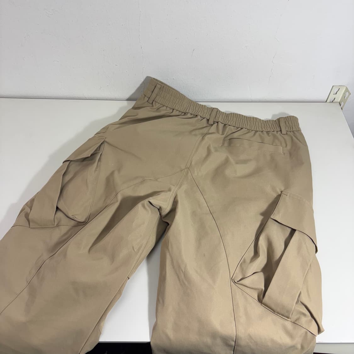 M 리메인세컨드 베이지 파라슈트 카고 커브드팬츠 상품이미지3