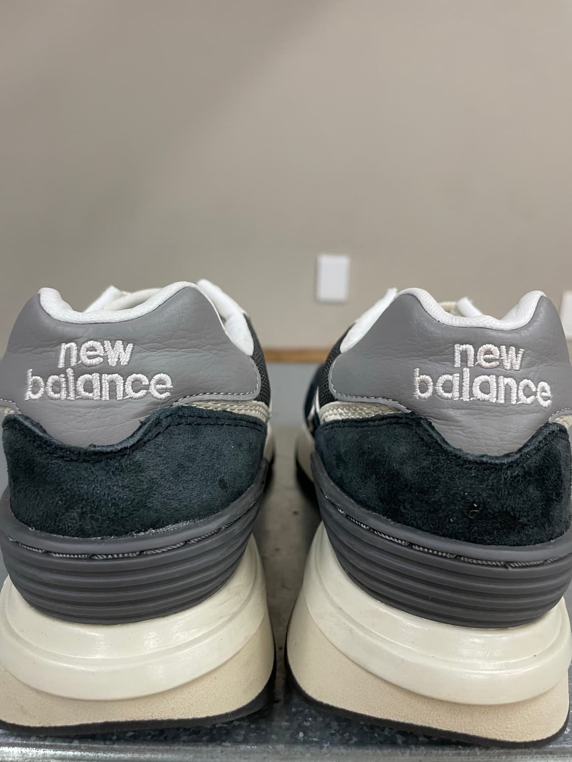 뉴발란스 574 레거시 블랙 240 상품이미지8