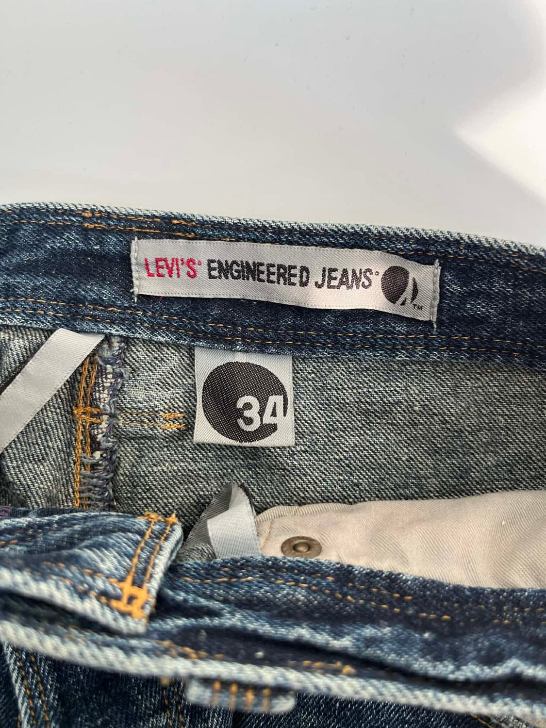 [34] 리바이스 스컬 해골 엔지니어드 플레어 진 부츠컷 데님 팬츠 상품이미지4