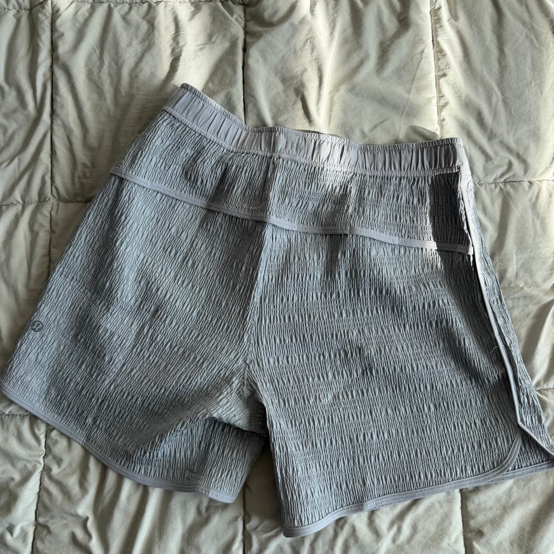 룰루레몬 마일 메이커 리플렉티브 쇼츠 라이너리스 m 새상품 판매합니다. 상품이미지5