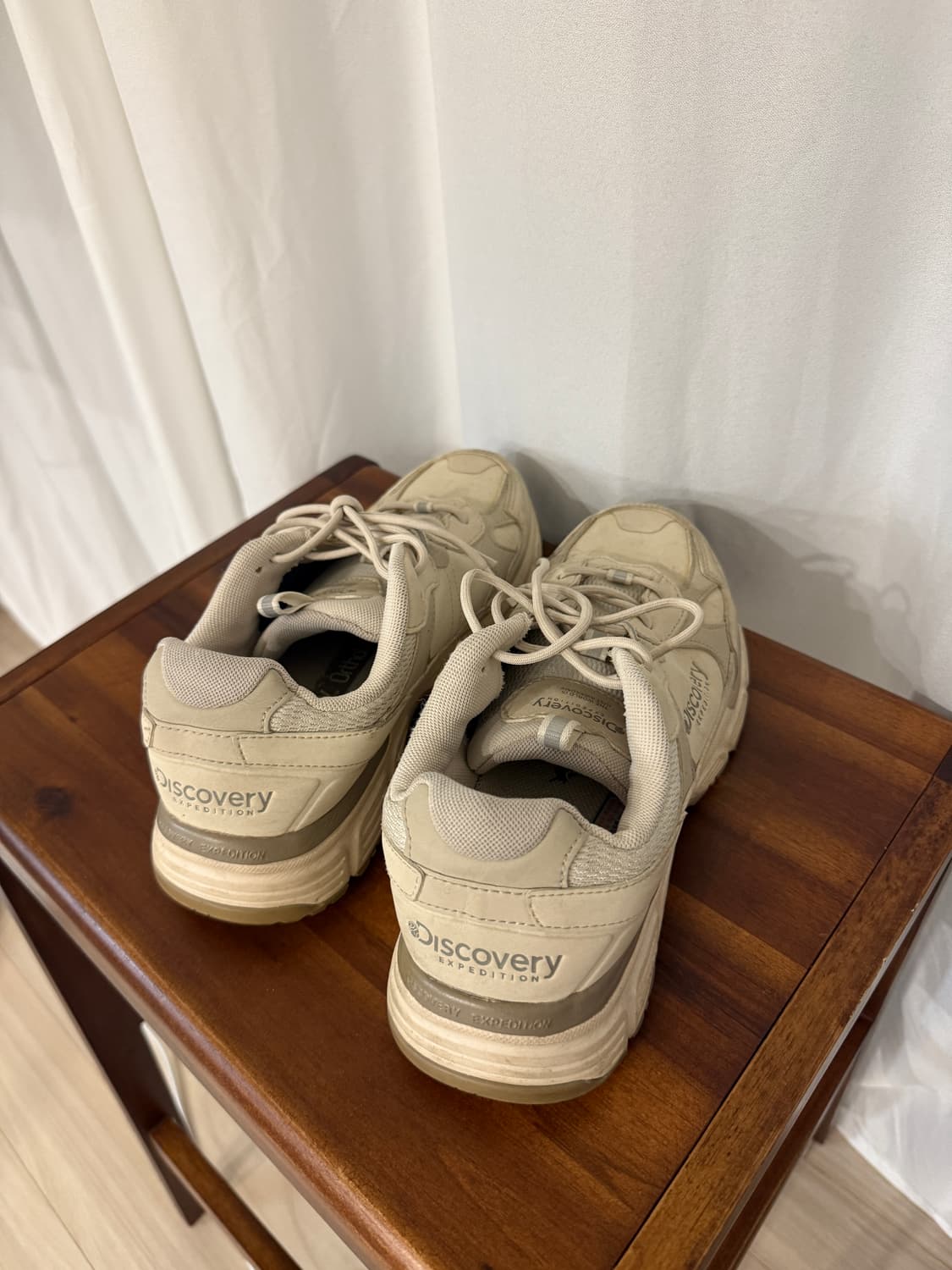 디스커버리 운동화 245mm 상품이미지3