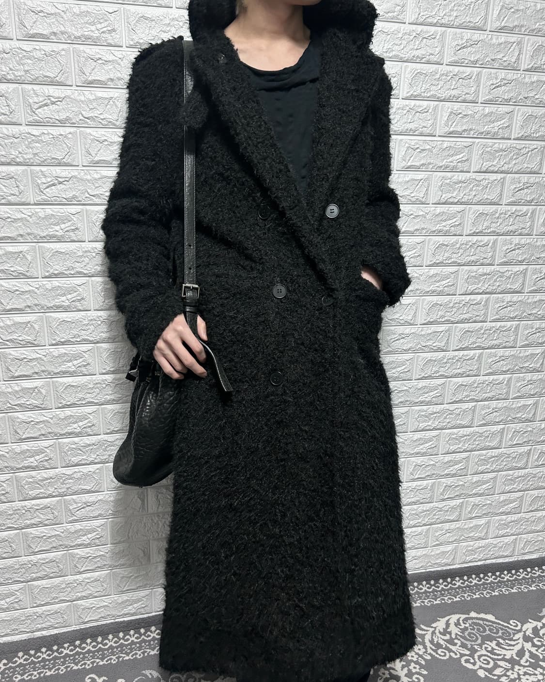 페이크 알파카 하이넥 판넬 롱 코트 상품이미지4