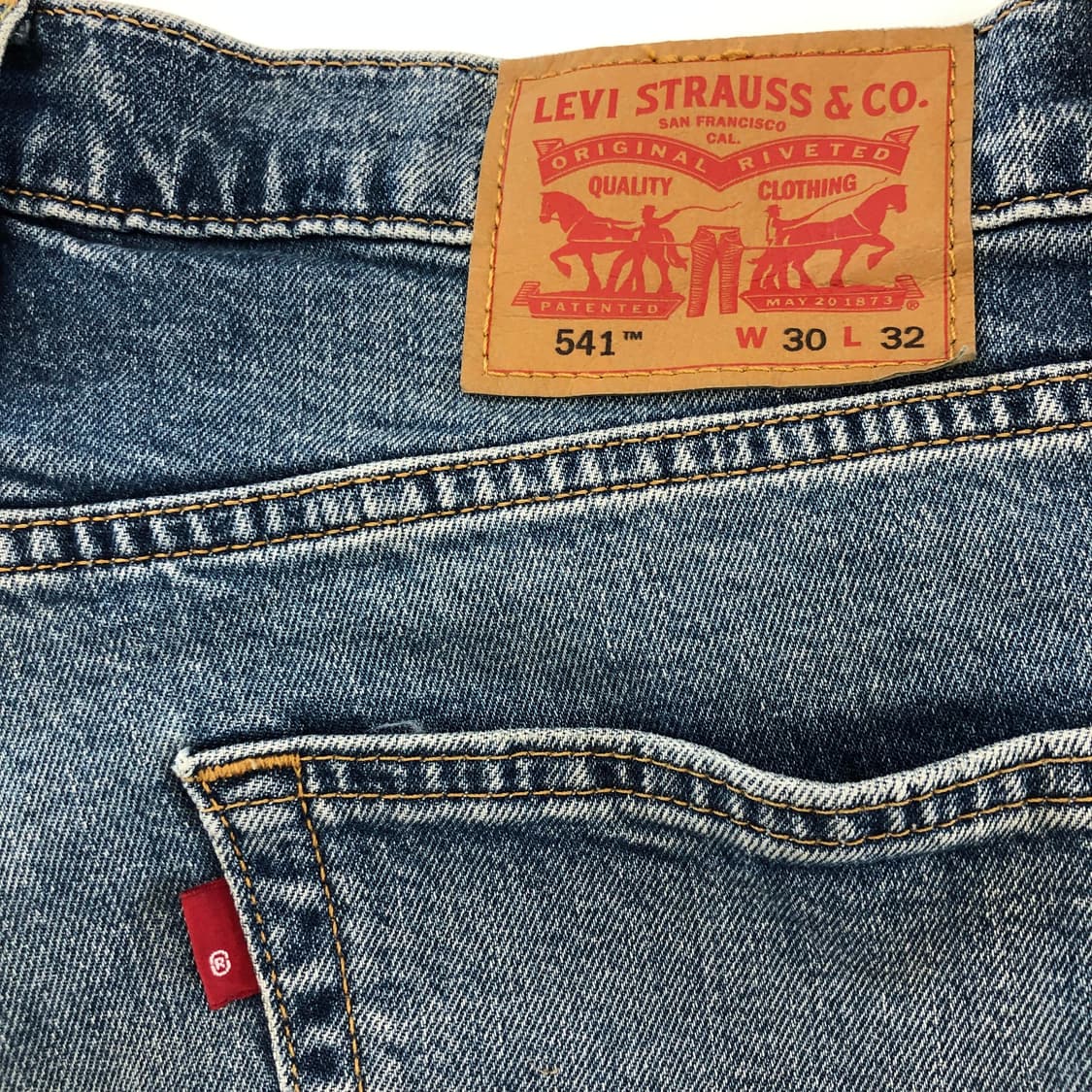 리바이스 541 R블랭크탭 중청 데님진 30 인치 상품이미지4