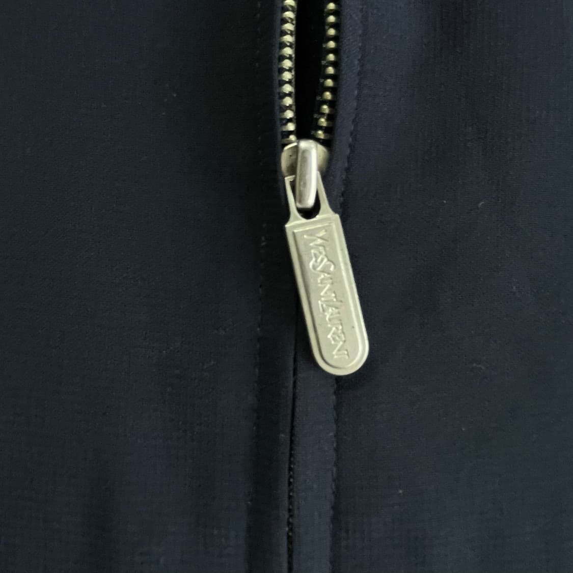 YvesSaintLaurent  입생로랑 시그니처 자수 폴리쉘 블루종 자 상품이미지4