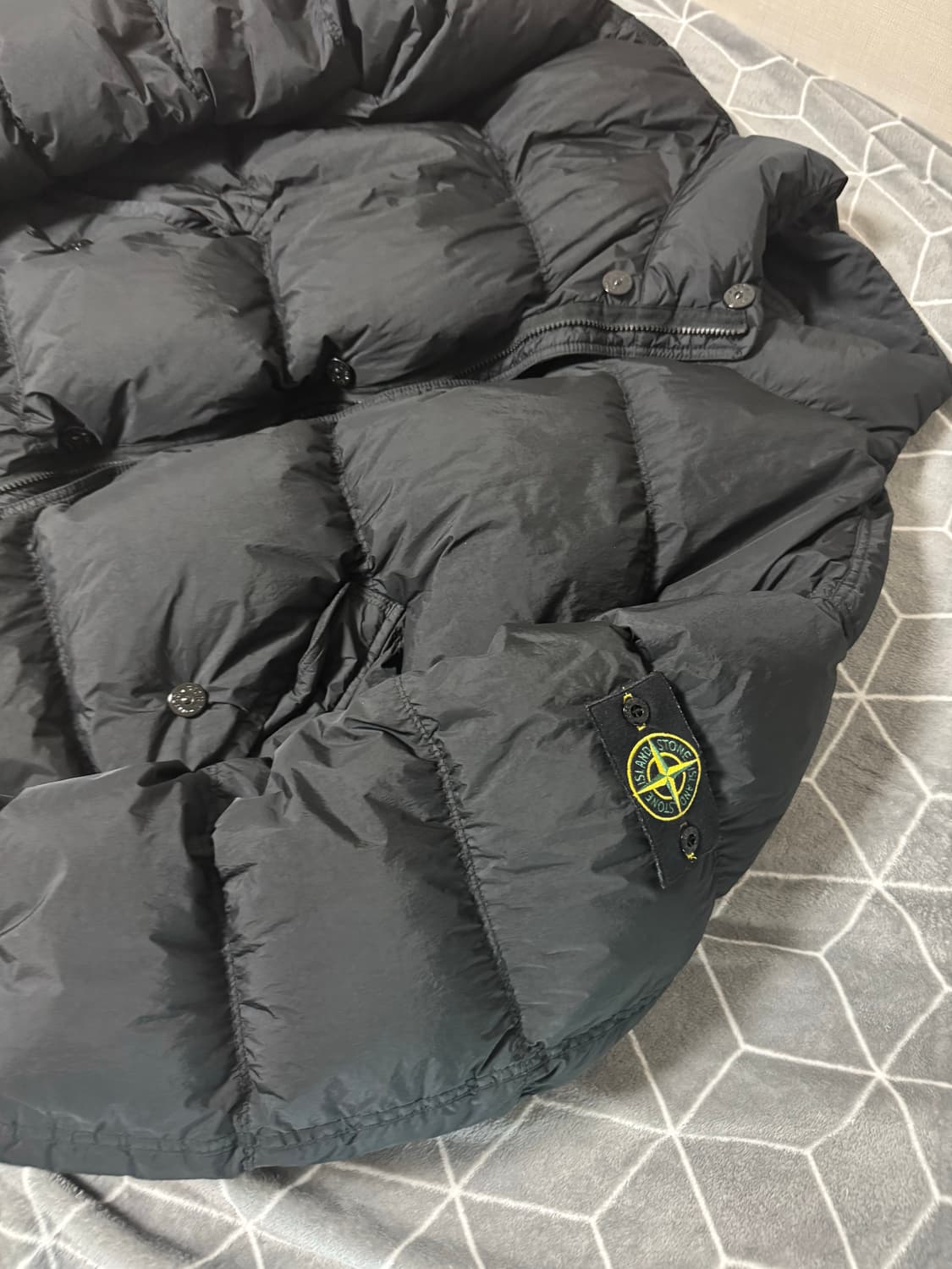 24fw 스톤아일랜드 크링클랩스 패딩 XXL 상품이미지1