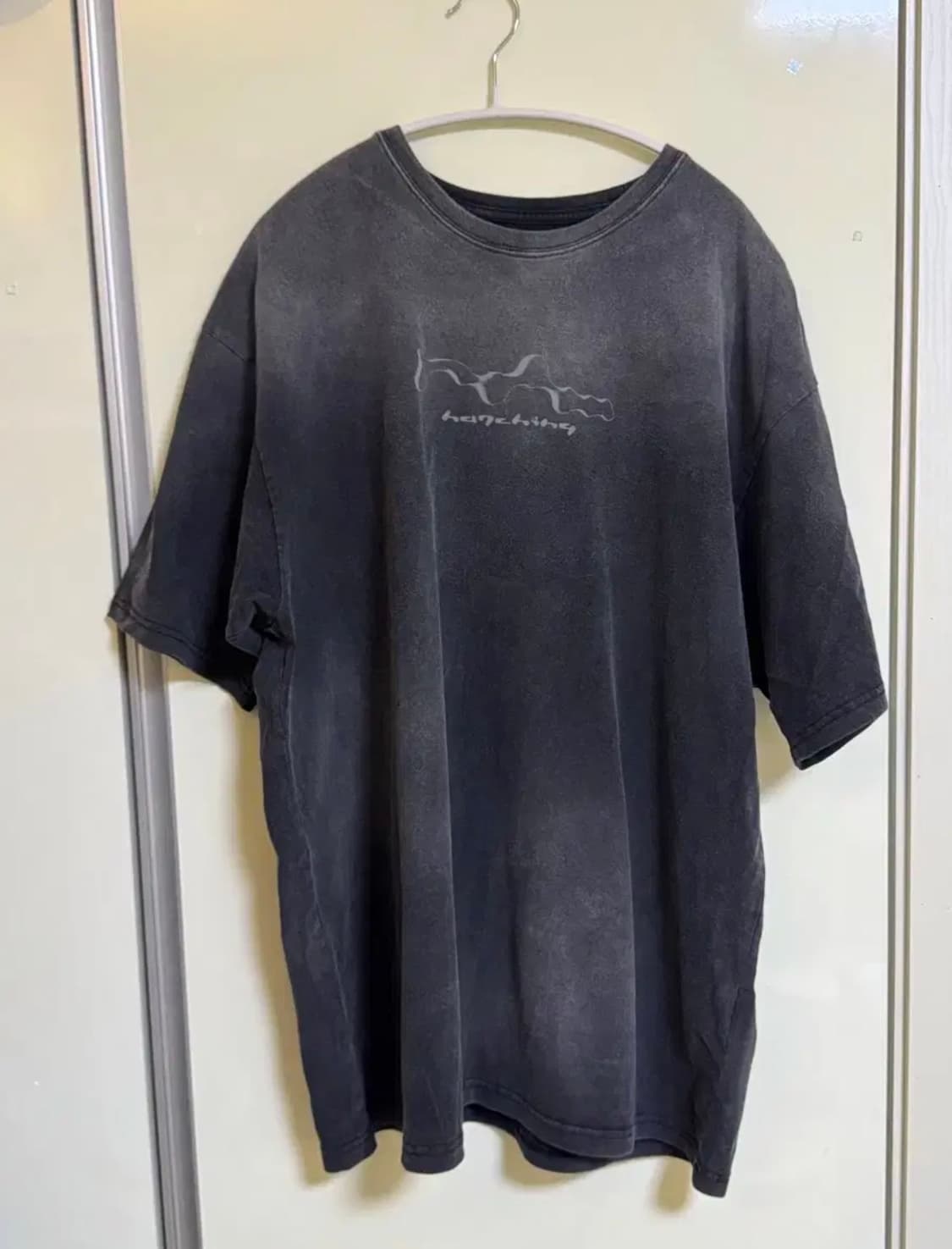 [3] 해칭룸 룸 티 Room Tee Black 상품이미지1