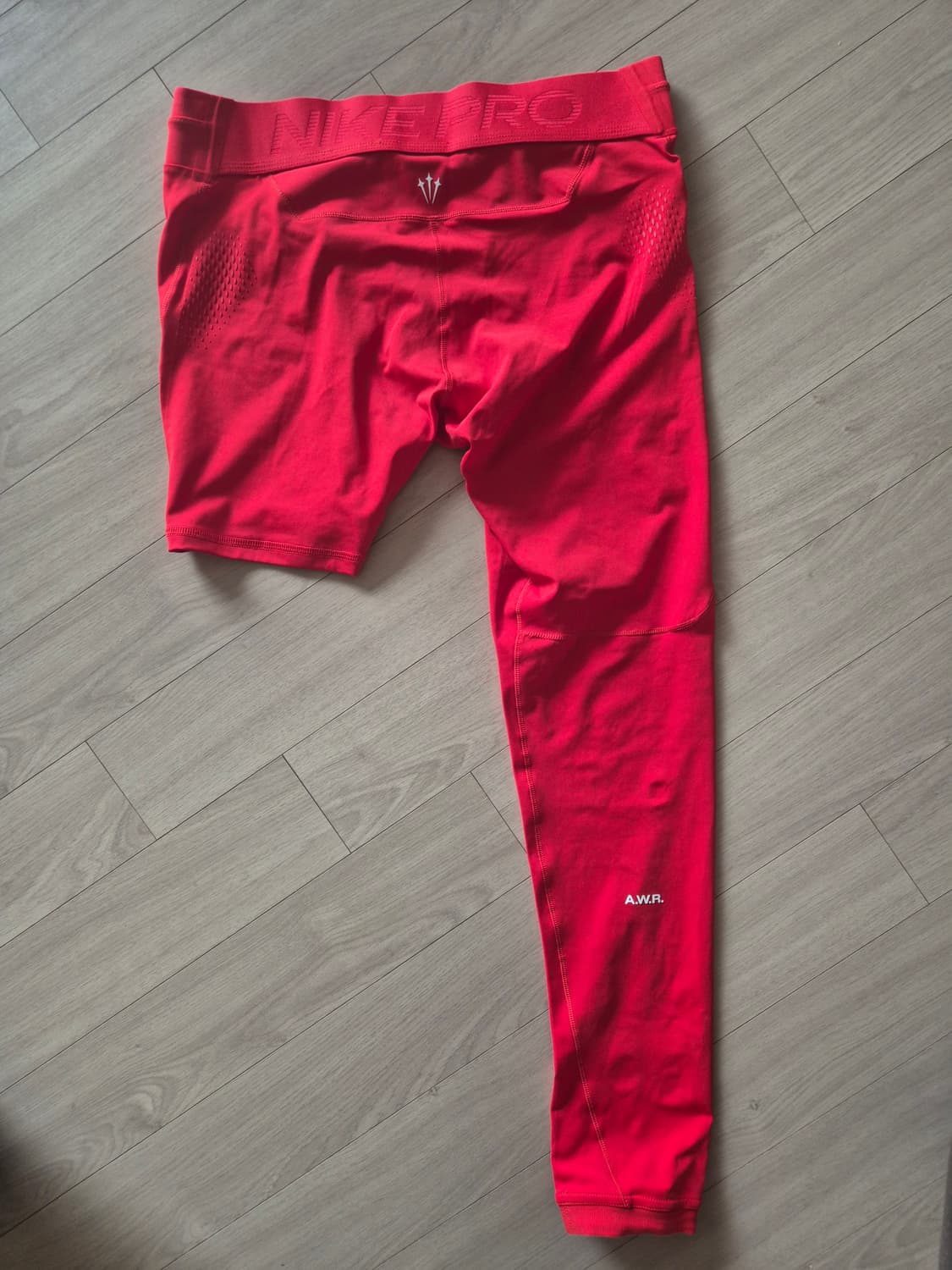 [새상품/L] 나이키 x 드레이크 녹타 NRG 에센셜 싱글 레그 타이츠 상품이미지3