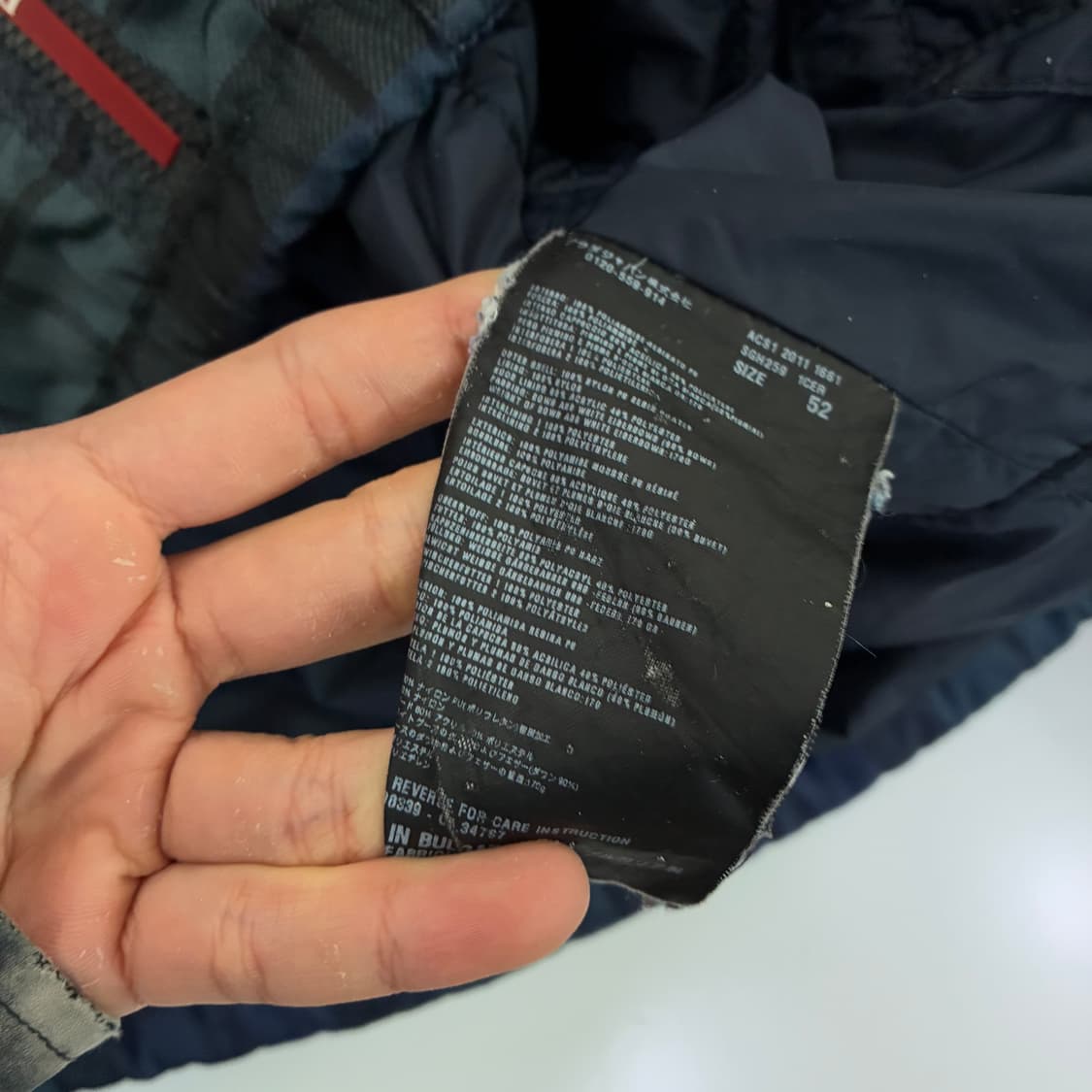 Prada 프라다 90‘s 스포츠 블랙워치 푸퍼 패딩 상품이미지9