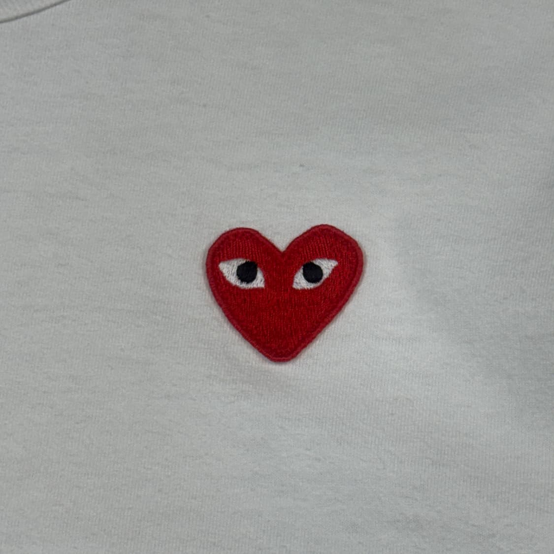 S) 꼼데가르송 플레이 흰색 하트 와펜 반팔 티셔츠 정품 상품이미지4