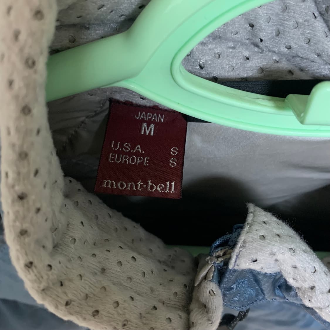 몽벨 다이아몬드 퀼팅 라이트 알파인 다운 자켓 여성용 m사이즈 상품이미지2