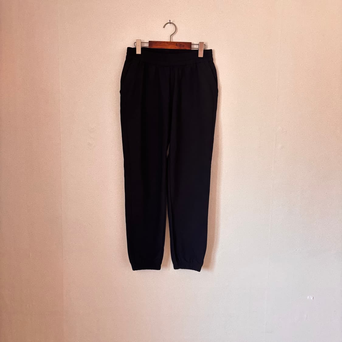 안다르 블랙 여성 L 슬림 조거 팬츠 바지 트레이닝 약기모 라이크라 상품이미지7