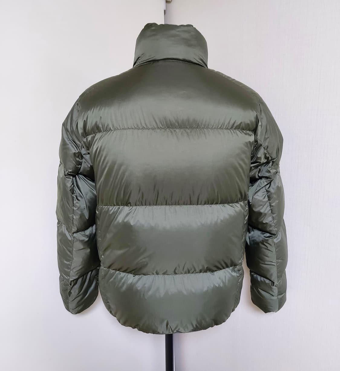 유니클로 울트라 라이트 다운 봉태규패딩(L) 상품이미지3