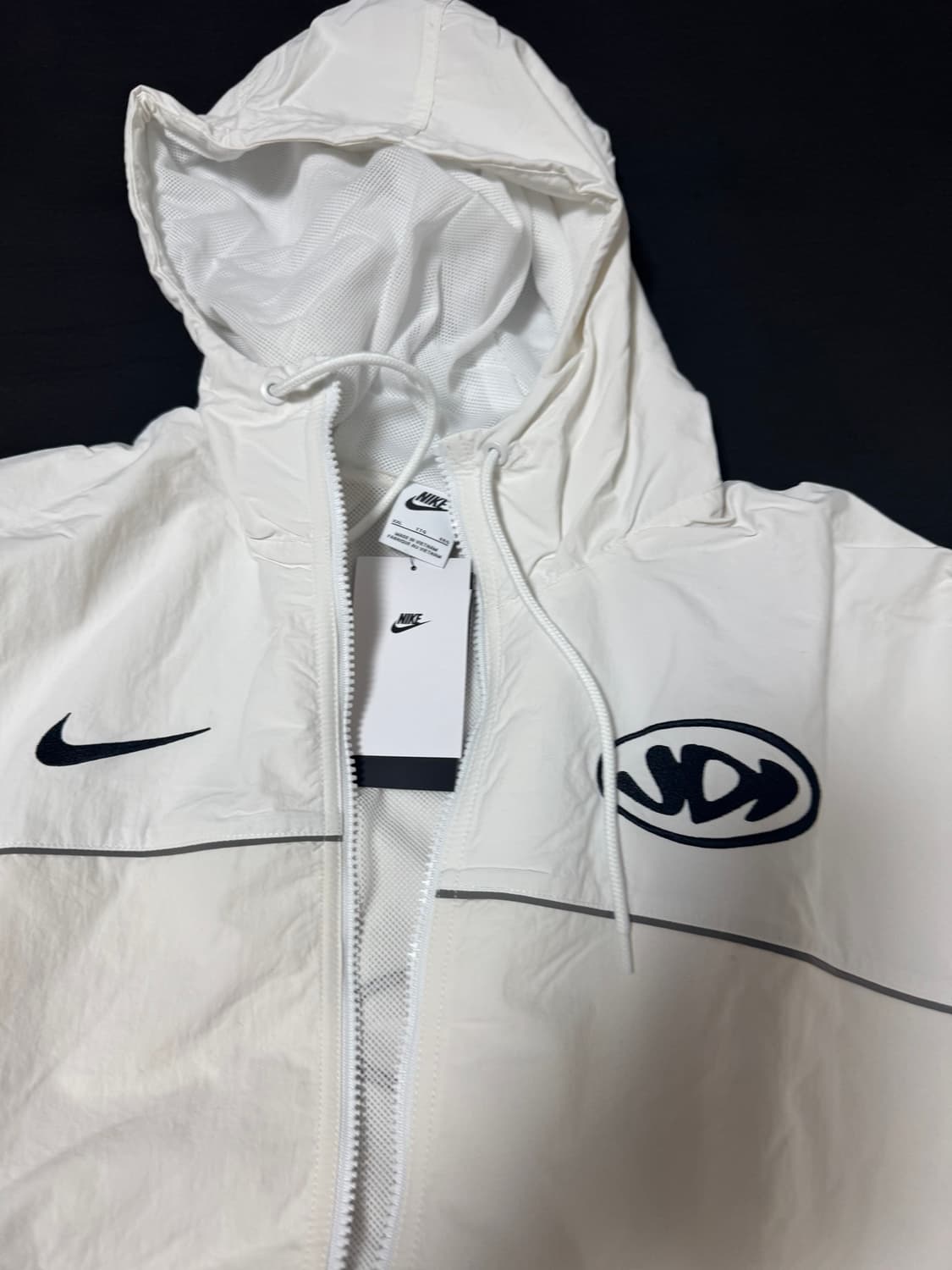 정품새제품 나이키 클럽 후드 바람막이 자켓 화이트 2XL 상품이미지2