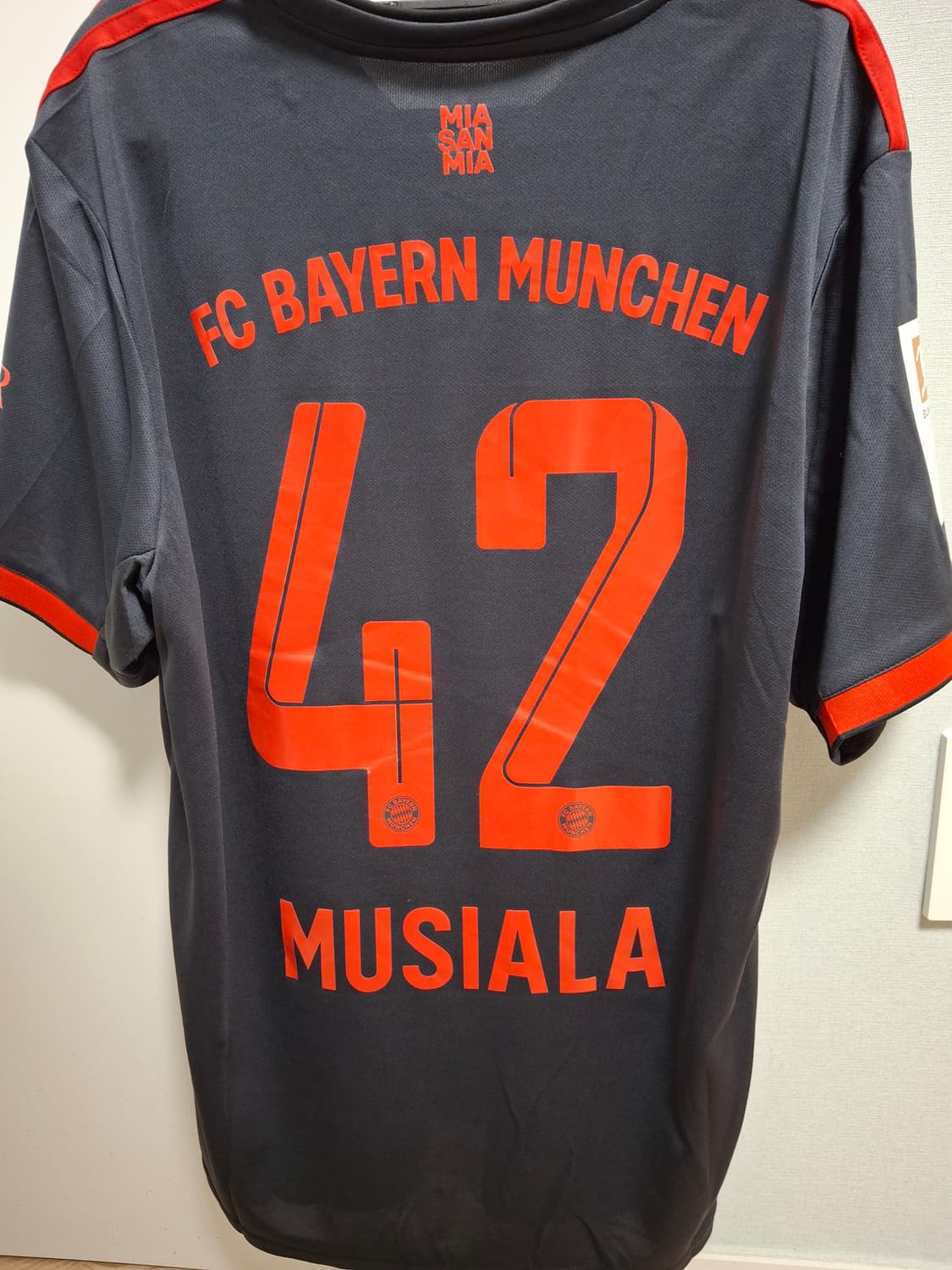 22-23 바이에른 뮌헨 써드 유니폼 상품이미지1