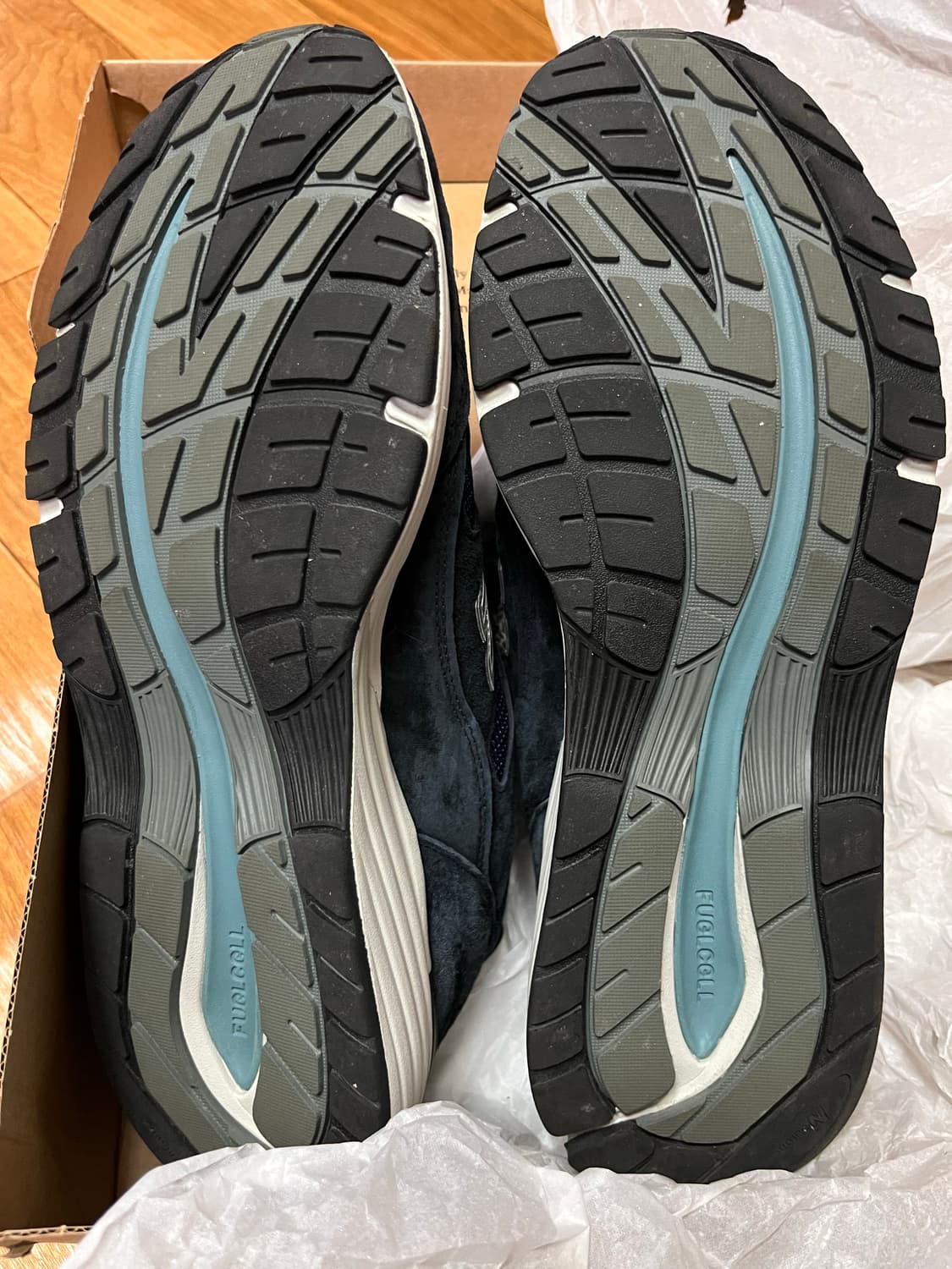 뉴발란스 991v2 네이비 260 팝니다 상품이미지6