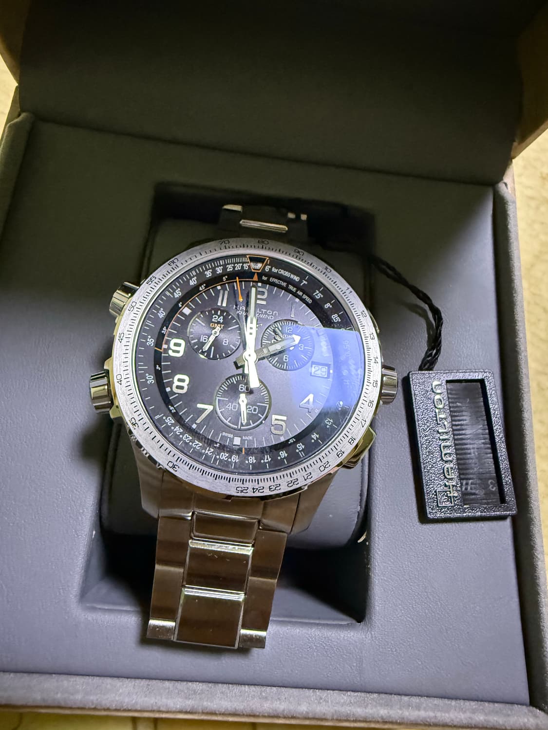 안녕하세요 해밀턴 카키 엑스윈드 GMT 크로노 쿼츠 46mm 블랙 메탈  상품이미지1