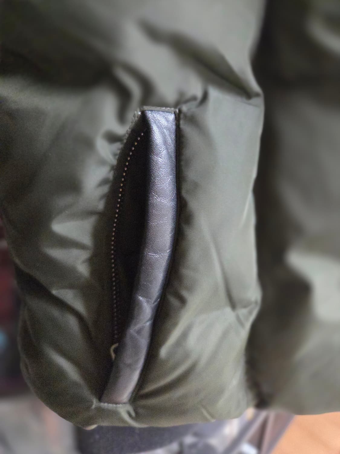 맥케이지 여성 패딩 카키 상품이미지8