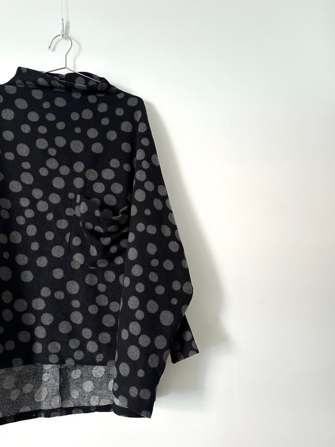 Dot poncho pocket top 상품이미지2