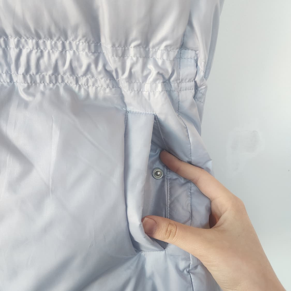 질스튜어트 후드 패딩 조끼 실버 상품이미지3