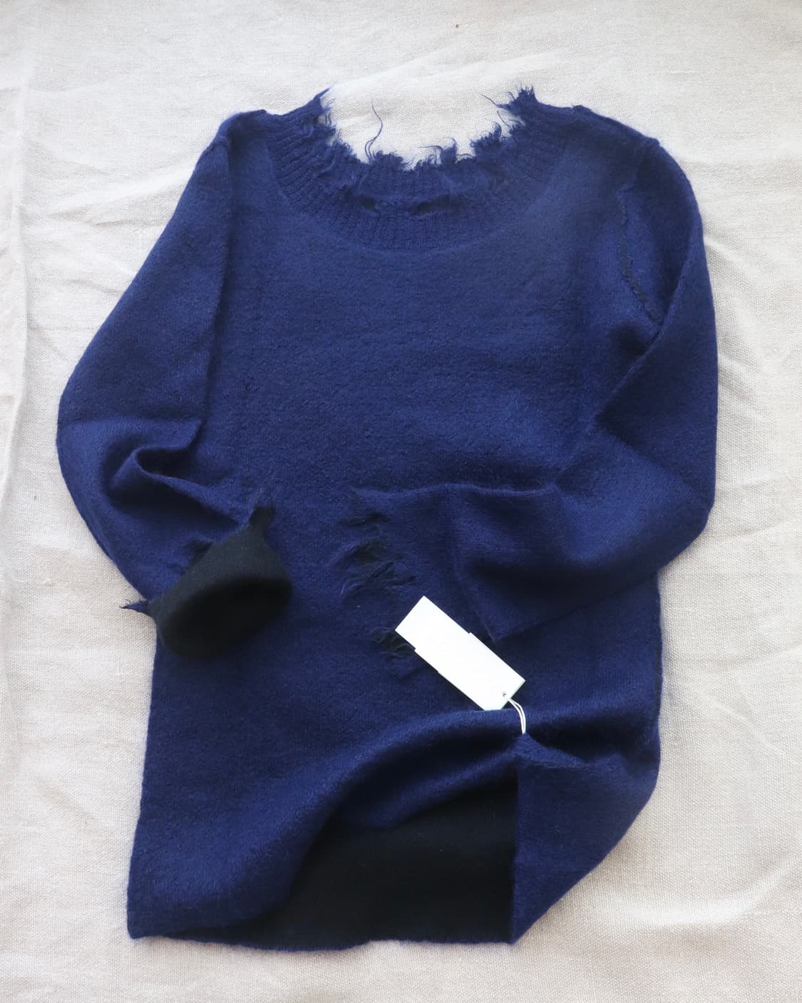 [Perverze] Wool & Mohair Damage Knit 상품이미지1