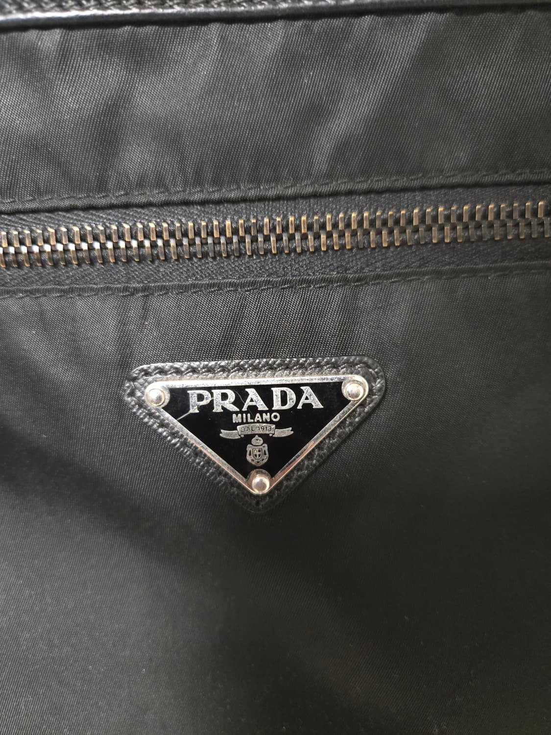 프라다 크로스백 판매합니다(정품검수완료) 상품이미지2