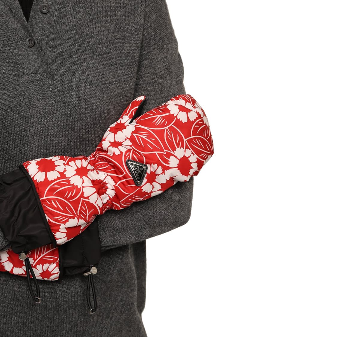 새상품 프라다 패딩 장갑 트라이앵글 로고 플라워 레드 상품이미지1