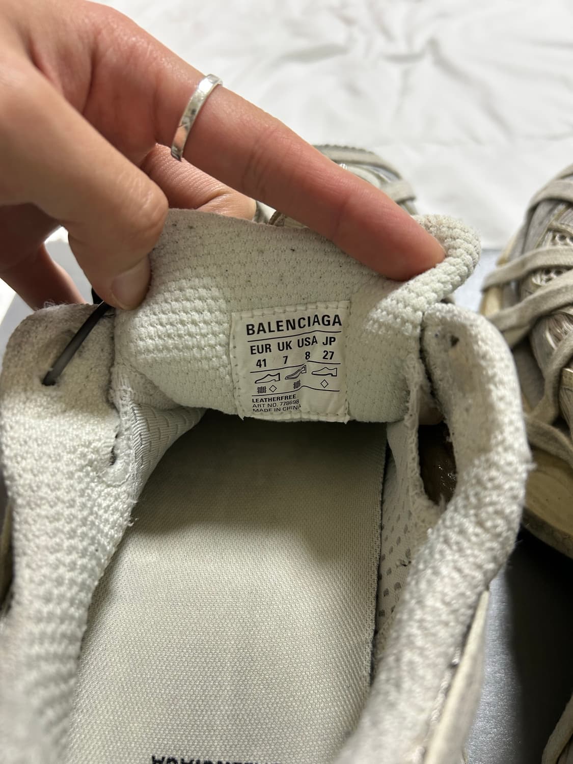 발렌시아가 3xl 에그쉘 상품이미지4