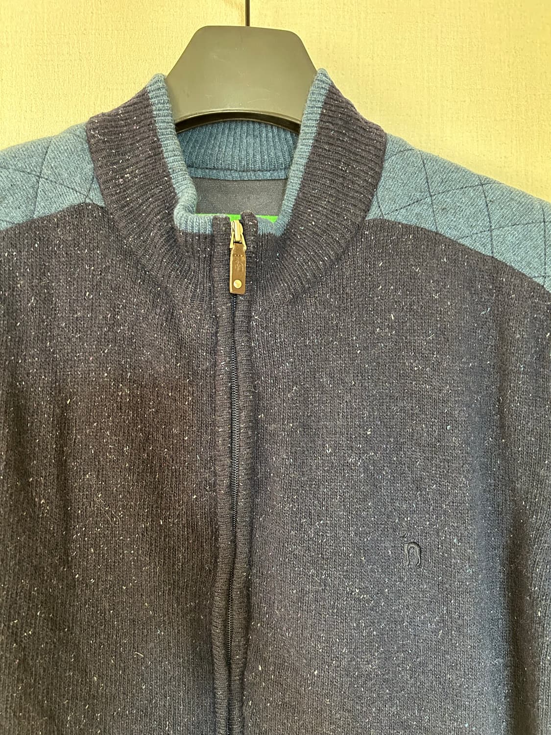 헤지스골프 남성 방풍 집업니트 상품이미지2