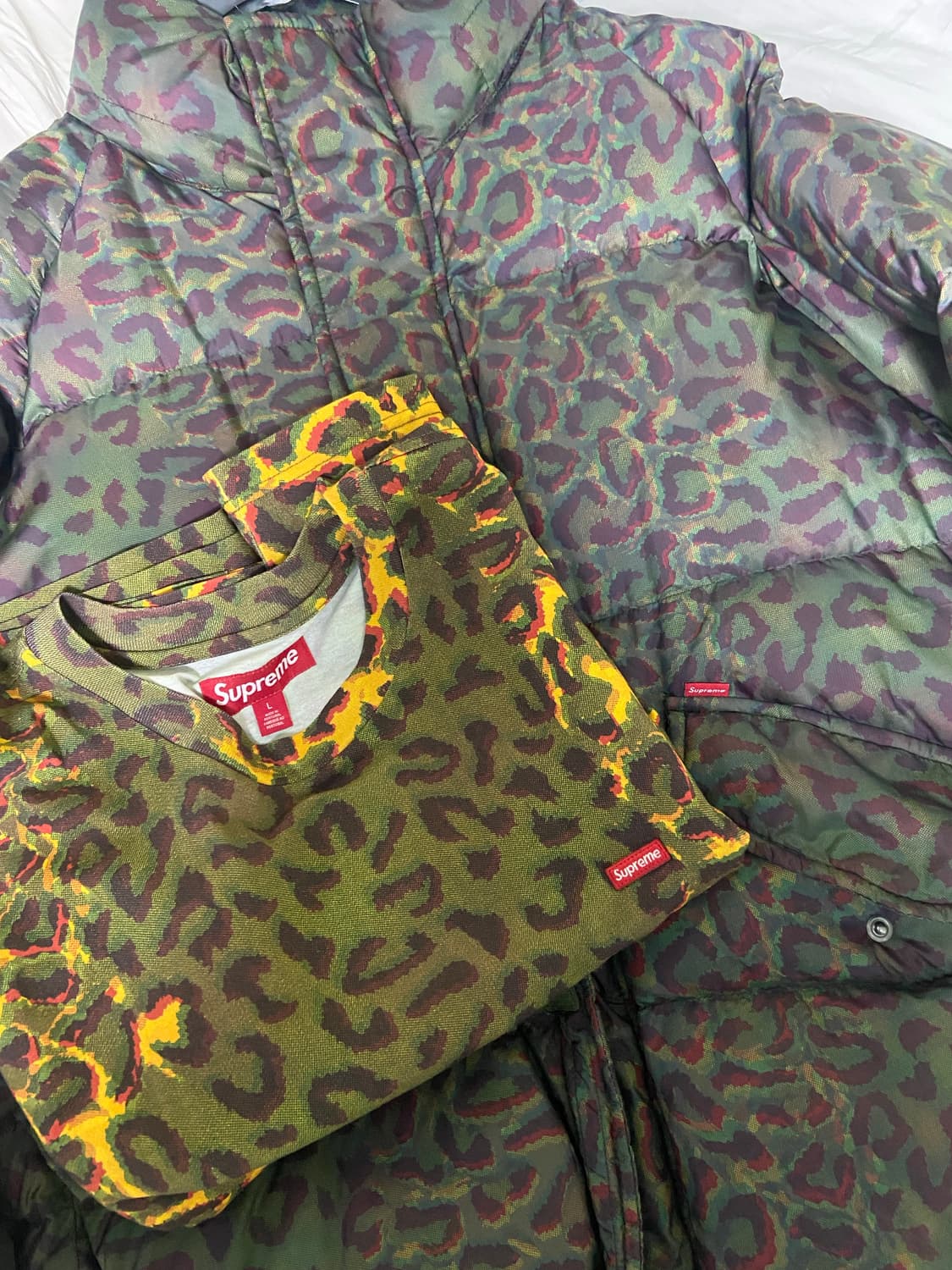 [L] 24fw 슈프림 홀로그램 레오파드 롱슬리브 상품이미지6