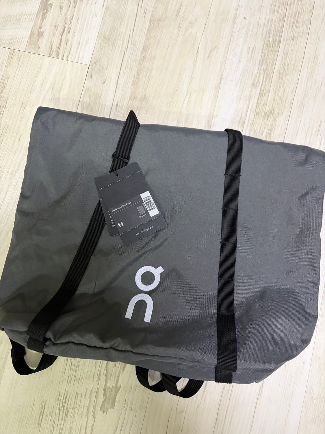 On(온)러닝 앰배서더 백팩 새제품 상품이미지2