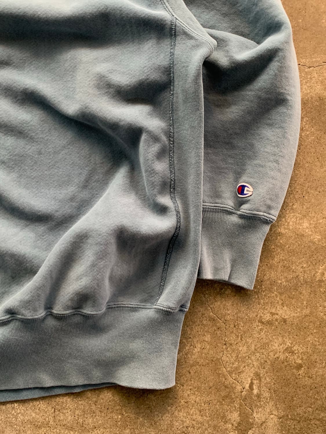 90s 챔피온 리버스위브 스웻셔츠 선페이드 블루 상품이미지6