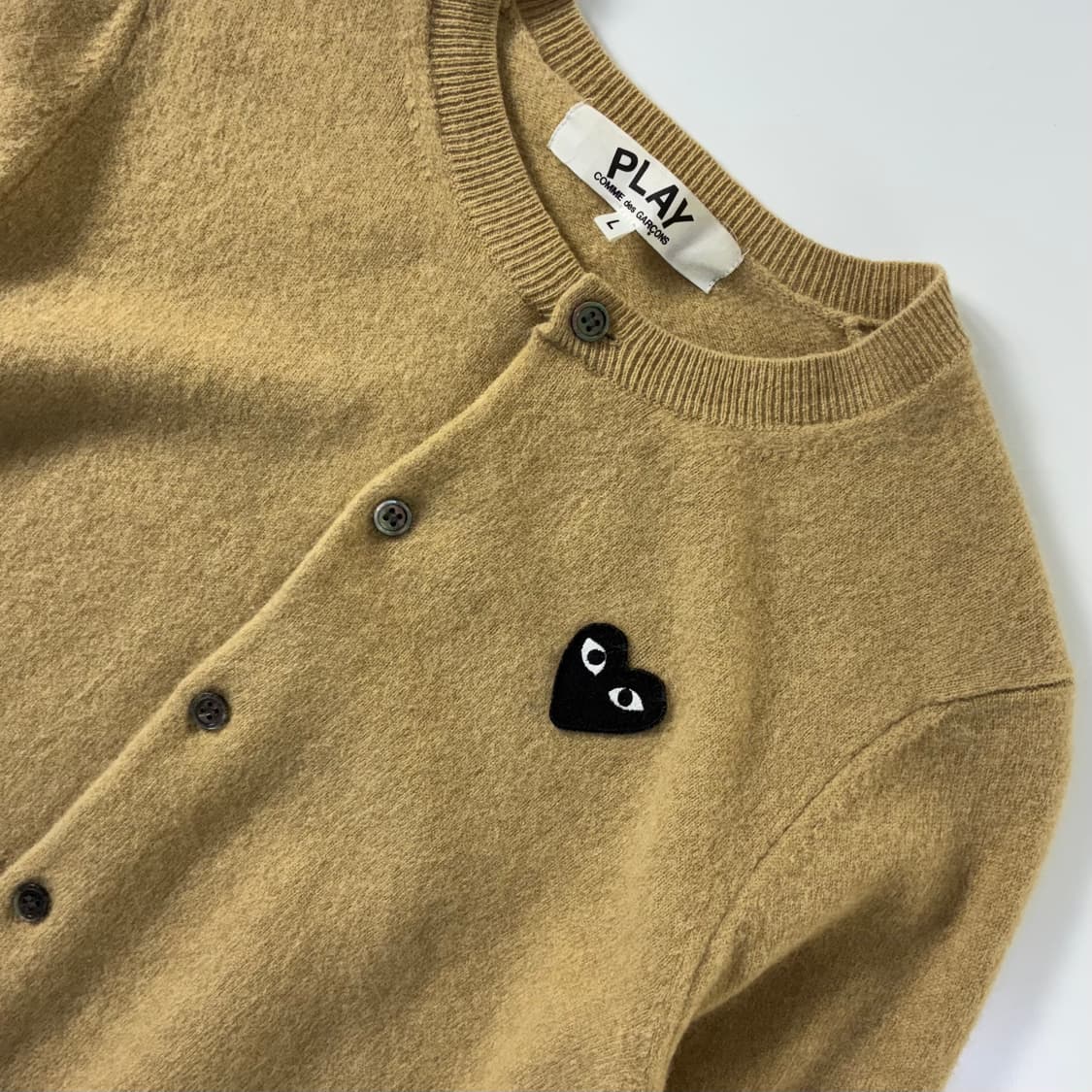 COMME des GARÇONS  꼼데가르송 하트와펜 베이지 울가디건   상품이미지3