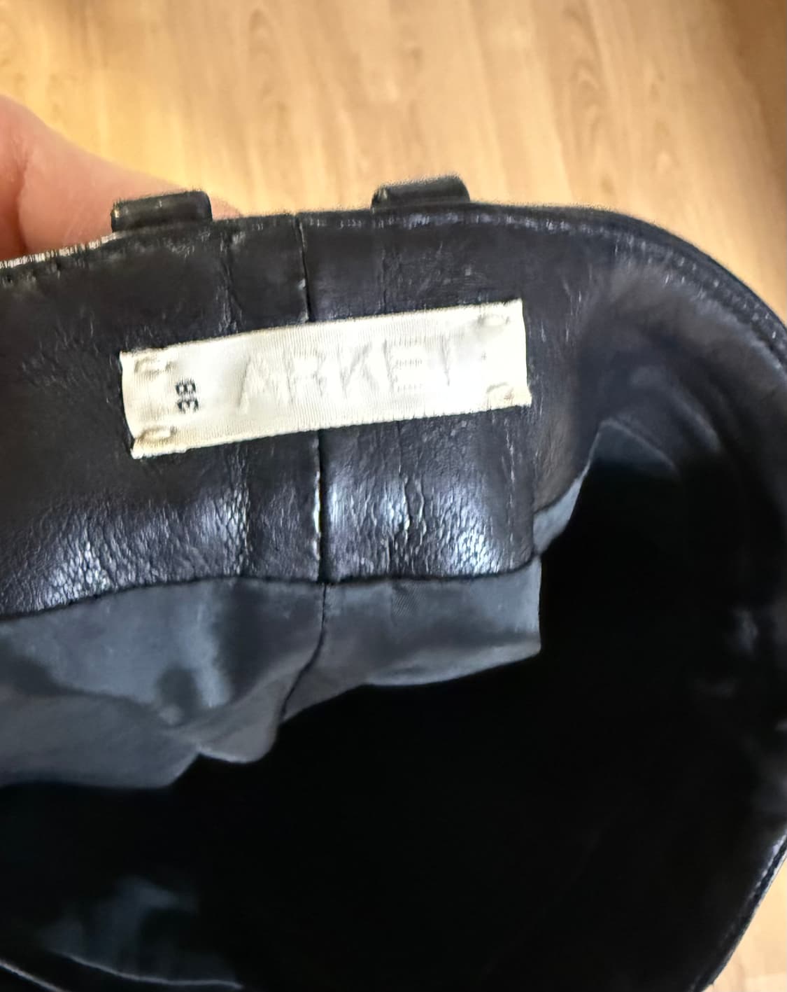 가격내림) 아르켓 Arket 리얼 가죽 반바지 38 상품이미지3