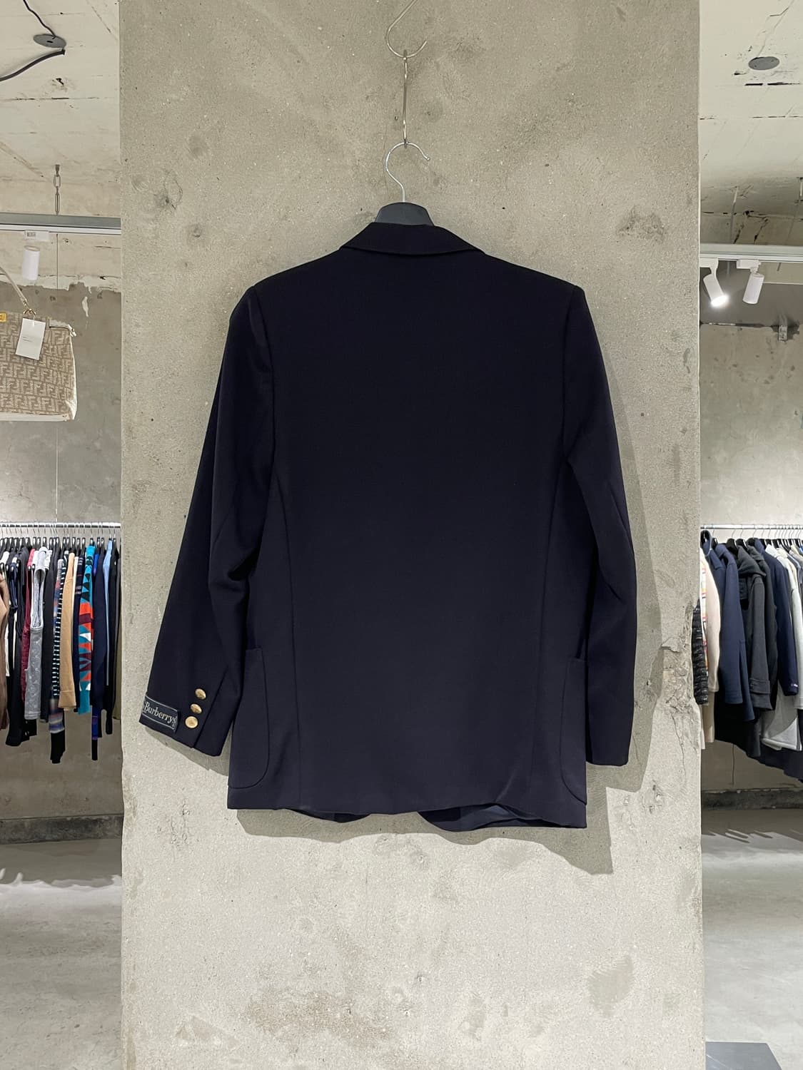 버버리 다크 네이비 크레스트 로고 금장 1B 블레이저 상품이미지6