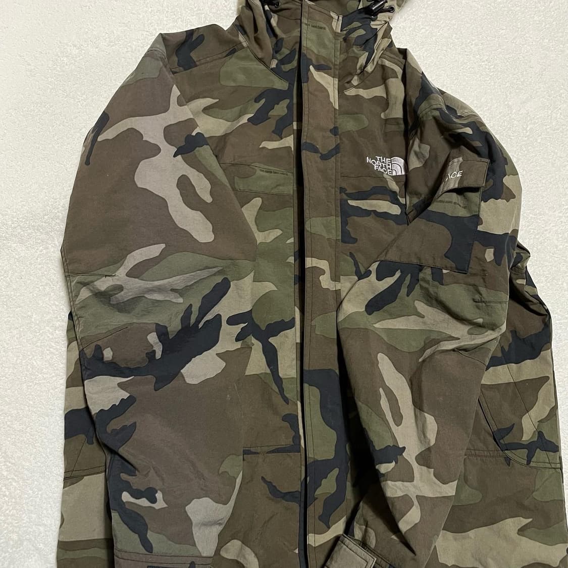 노스페이스 밀리터리 카모 바람막이 상품이미지3