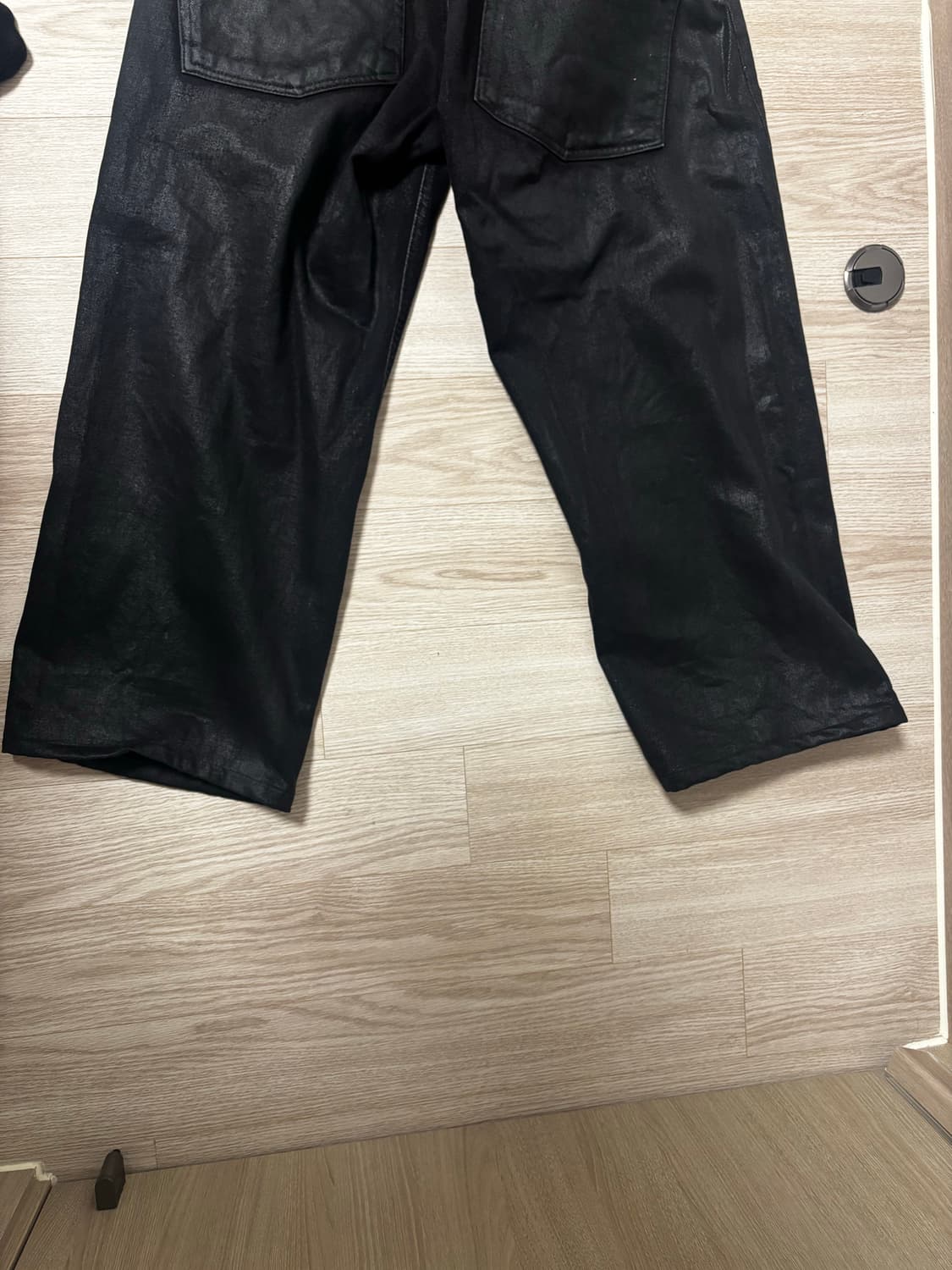 yiyae 이예 와이드 워시드 데님 팬츠 코팅블랙 S 상품이미지6