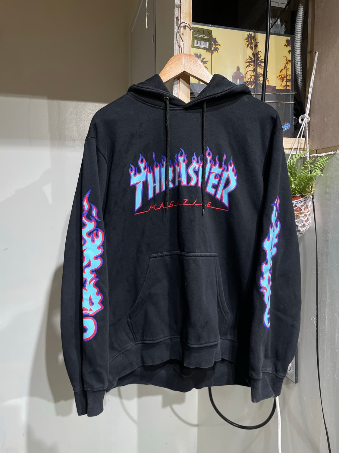 트레셔 블루 플레임 후드티  상품이미지2