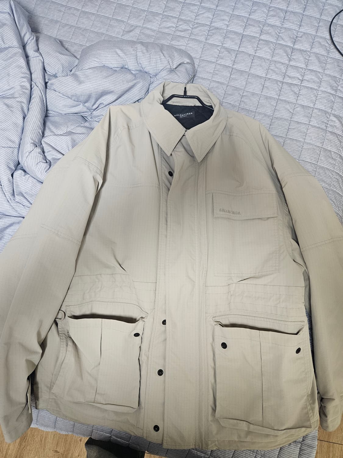 발렌시아가 립스탑 테크니컬 파카 팝니다 46 상품이미지1