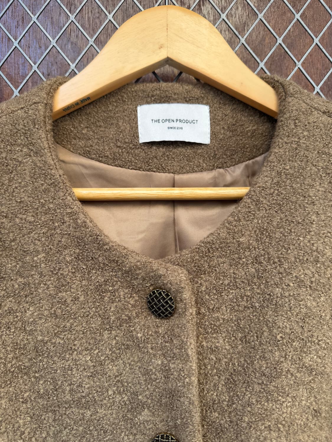 더오픈 프로덕트 트위드 브라운 부클 노카라 크롭 자켓 상품이미지2