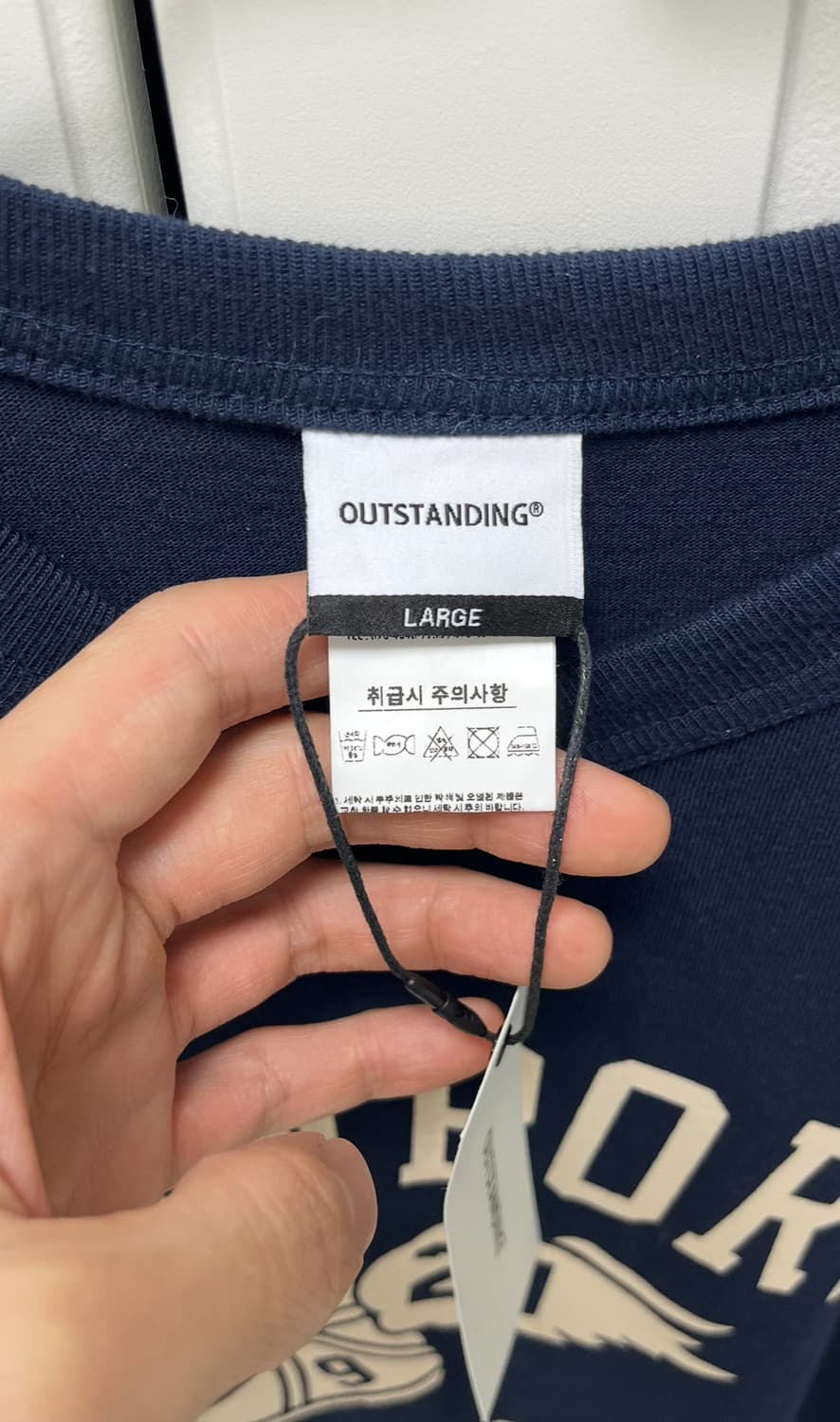 [새상품]아웃스탠딩 헤비웨이트 반팔티 L 다크네이비 상품이미지3