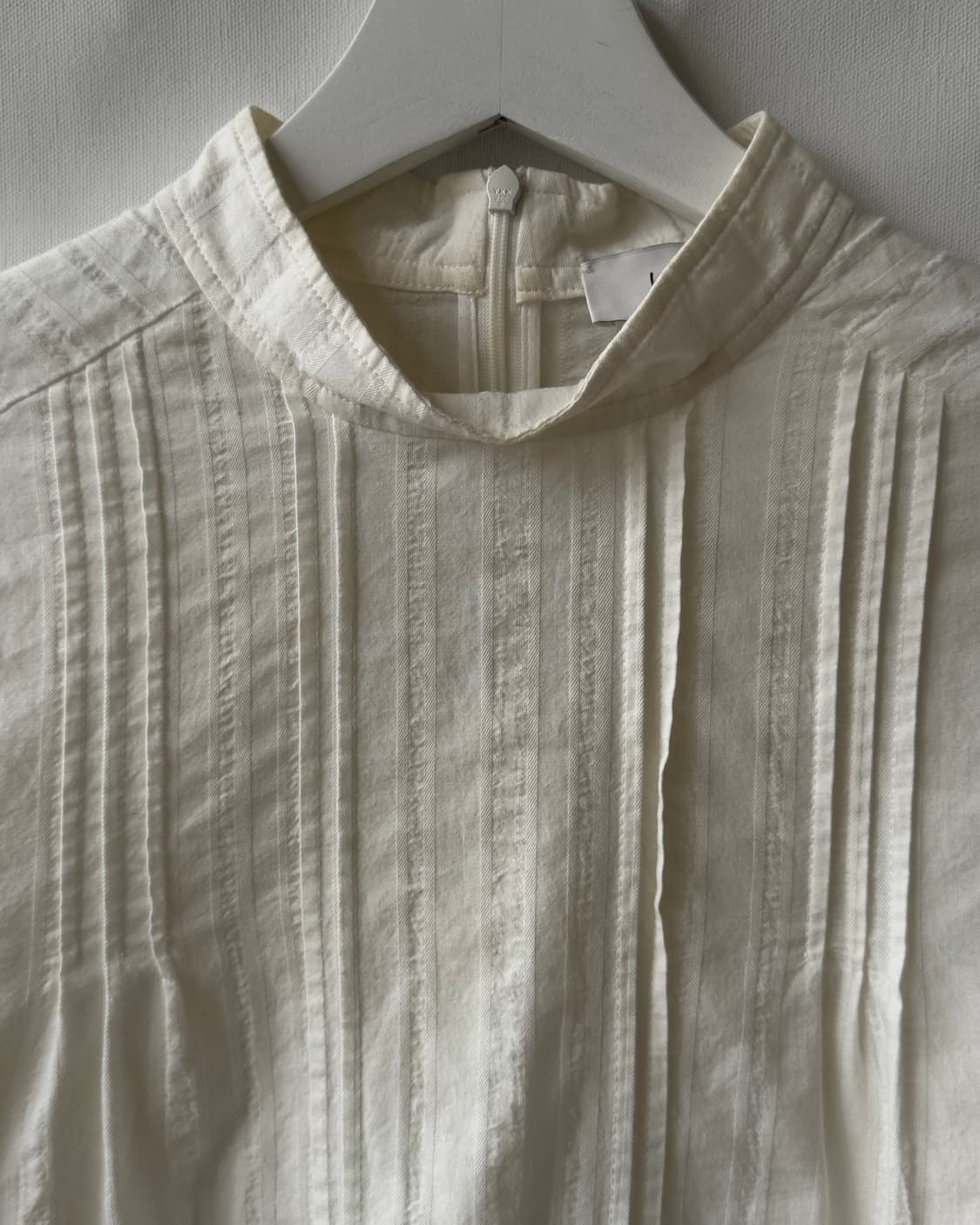 [KUHO plus] Ivory Pintuck Collar Blouse 상품이미지2