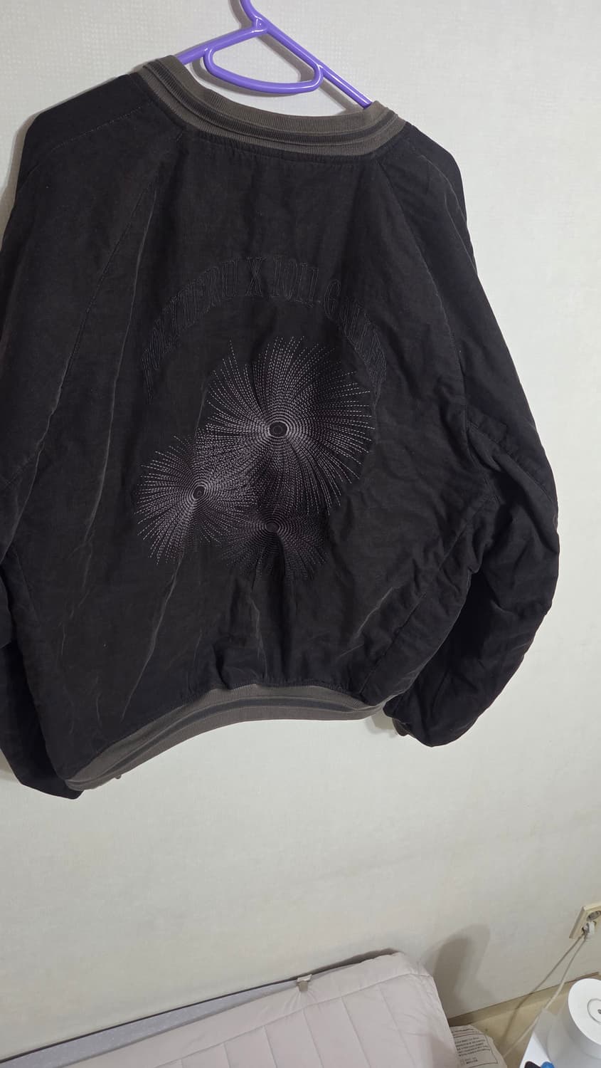 (3) 폴리테루 1011 리버시블 플로럴 수베니어 봄버 상품이미지2