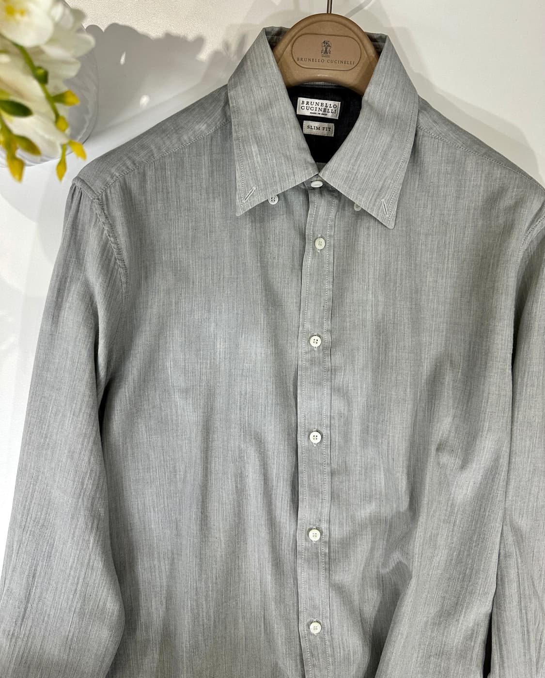 브루넬로 쿠치넬리 슬림핏 그레이 버튼업 셔츠 상품이미지1