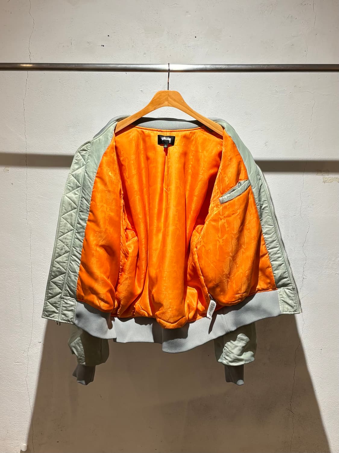 STUSSY Dyed Nylon Bomber Stone 상품이미지4